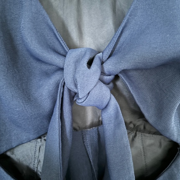 Aritzia Ecoulment Romper. Size 00. Navy blue - Picture 4 of 4